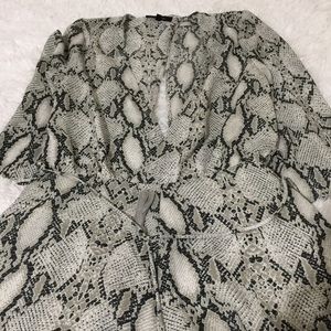 Snake print Sexy Short Jumper!